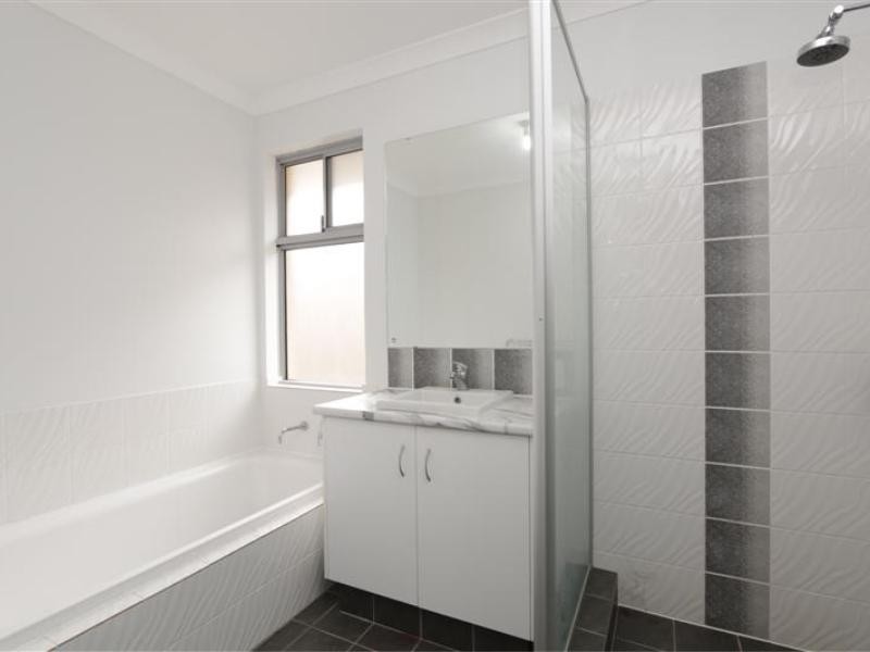 7 Hopkins Court, Southern River WA 6110