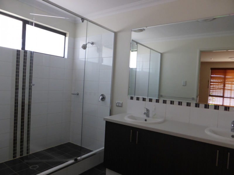 142 Gateway Boulevard, Canning Vale WA 6155