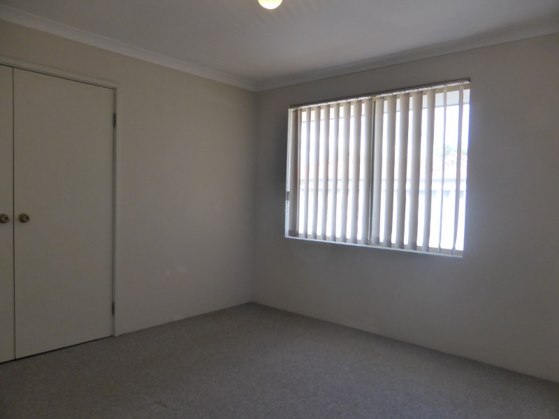 Unit 8/39 Spring Road, Thornlie WA 6108