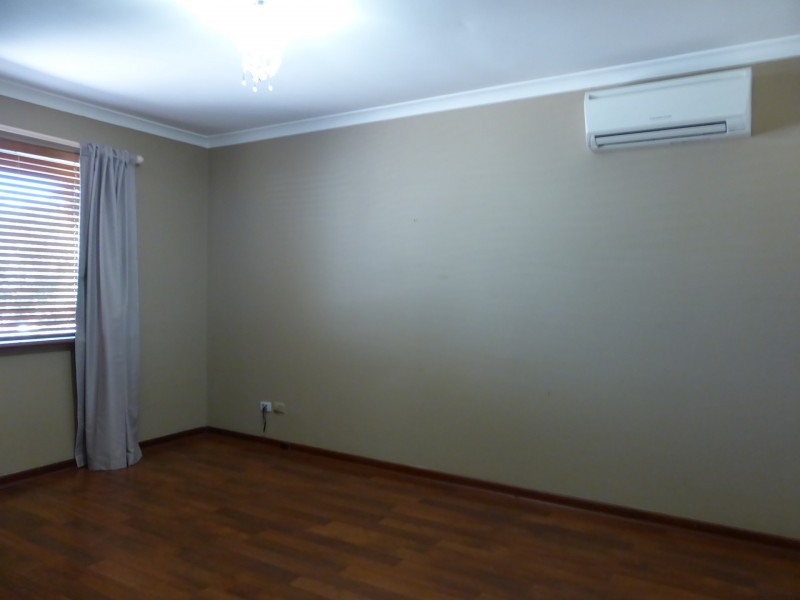 19 Ningaloo Way, Thornlie WA 6108