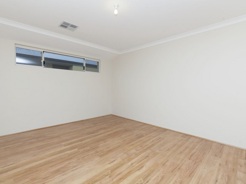 24 Zircon Drive, Byford WA 6122