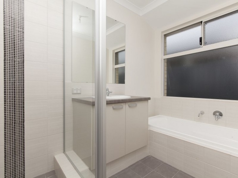 24 Zircon Drive, Byford WA 6122