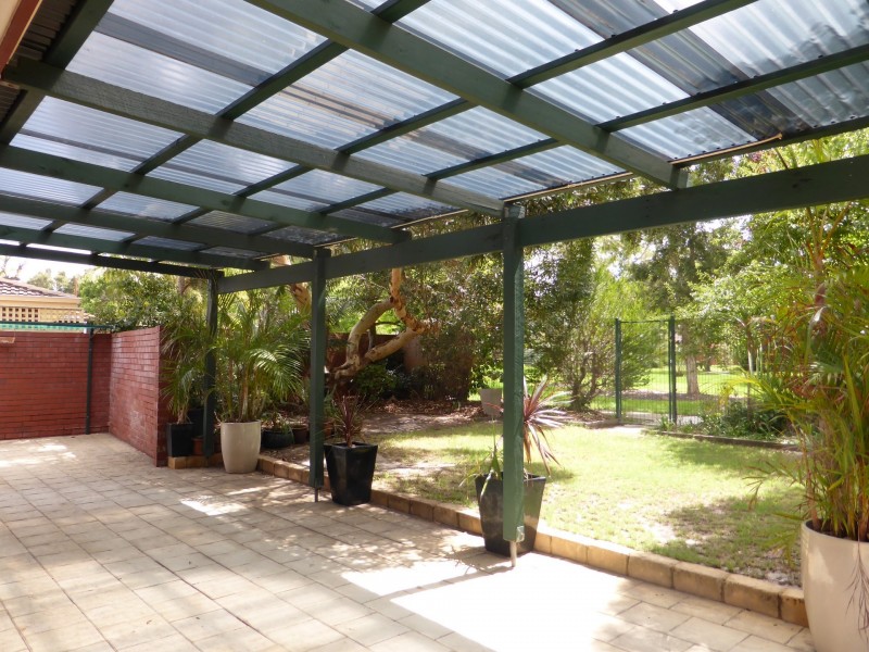 15 Princeton Court, Thornlie WA 6108