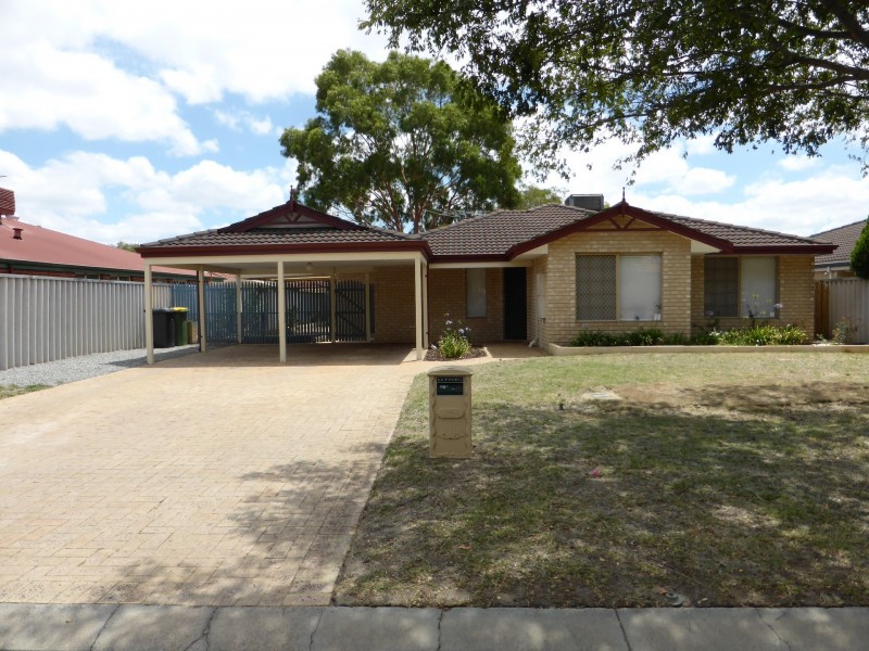 5 Lydiard Retreat, Canning Vale WA 6155