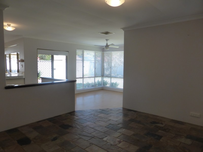 5 Lydiard Retreat, Canning Vale WA 6155