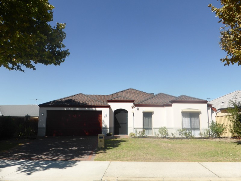 71 Towncentre Drive, Thornlie WA 6108