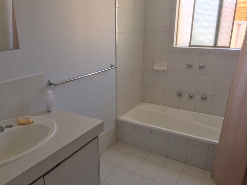 Unit 1/11 Firetail Place, Kenwick WA 6107
