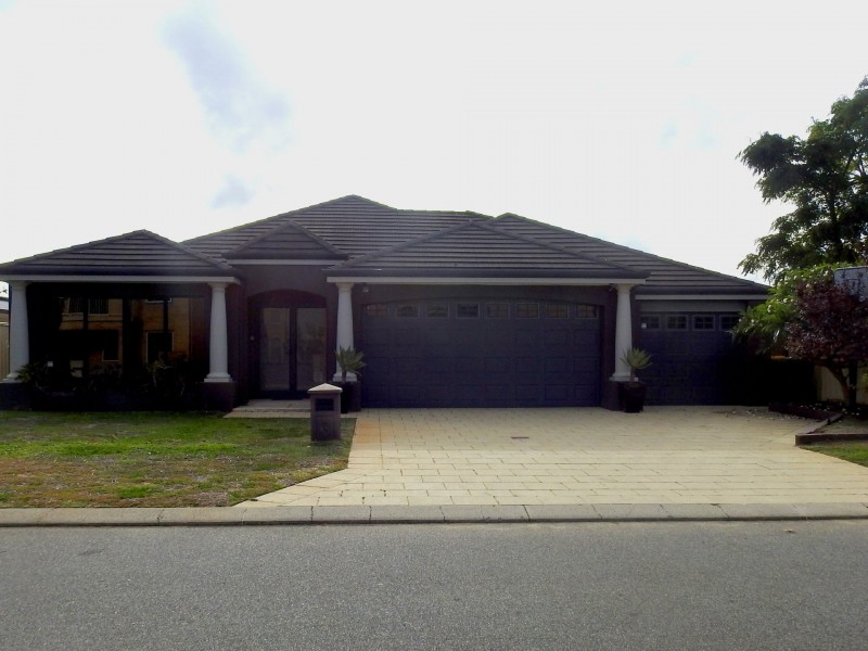 3 Batsford Way, Canning Vale WA 6155