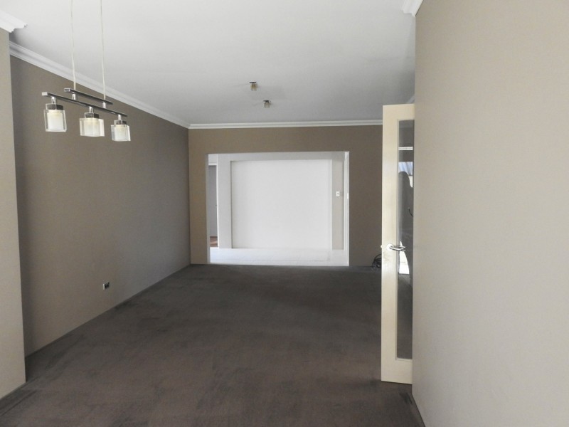 3 Batsford Way, Canning Vale WA 6155