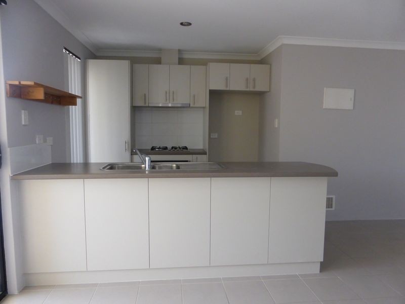 14/2 View Avenue, Langford WA 6147