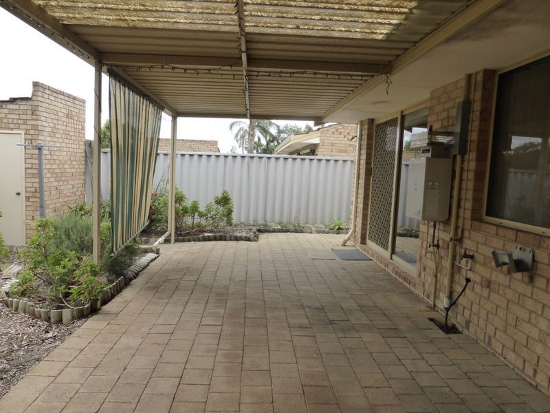 12/6 Lester Drive, Thornlie WA 6108
