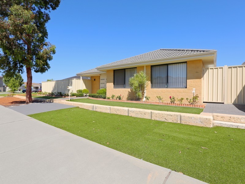 2 Parnell Way, Canning Vale WA 6155