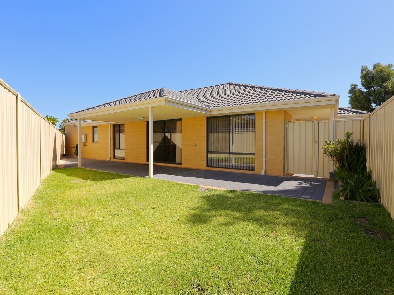 2 Parnell Way, Canning Vale WA 6155