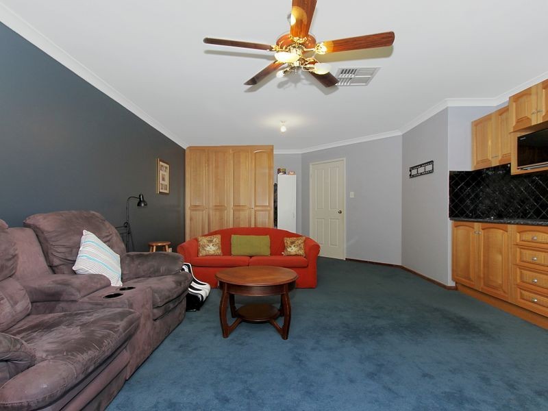 23 Livingstone Drive, Canning Vale WA 6155