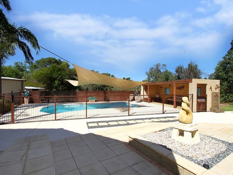 23 Livingstone Drive, Canning Vale WA 6155