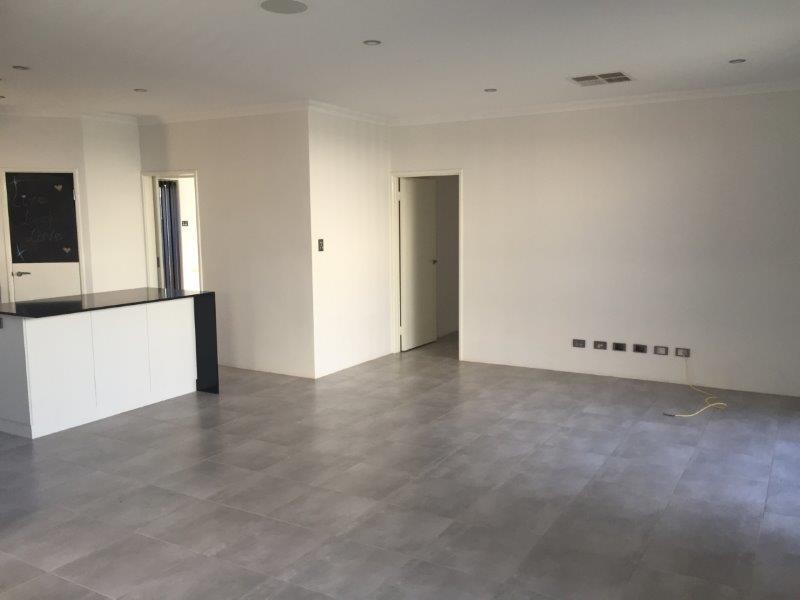 57 Silvershot Avenue, Harrisdale WA 6112