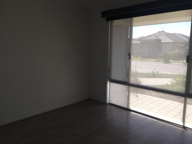 57 Silvershot Avenue, Harrisdale WA 6112