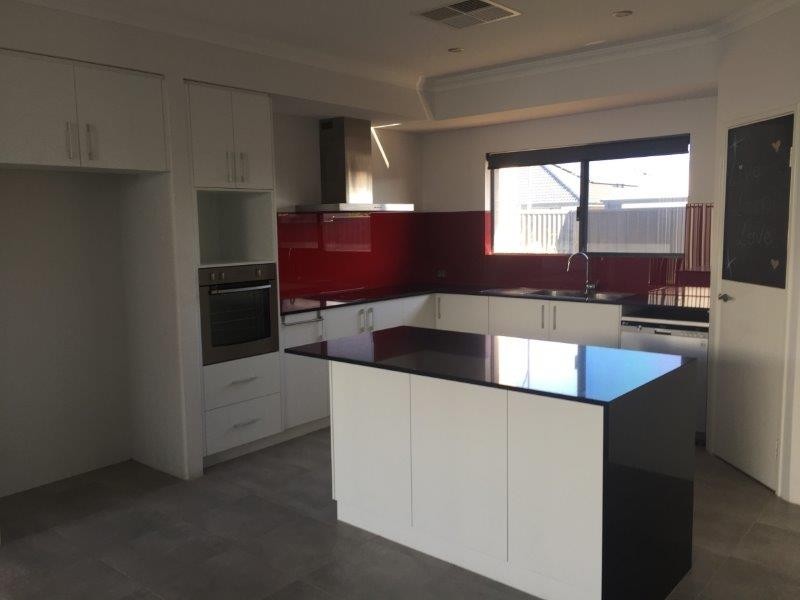 57 Silvershot Avenue, Harrisdale WA 6112