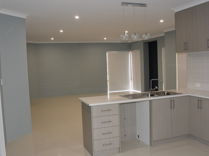 15 Nikon Road, Harrisdale WA 6112