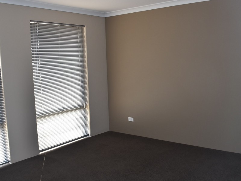 15 Nikon Road, Harrisdale WA 6112