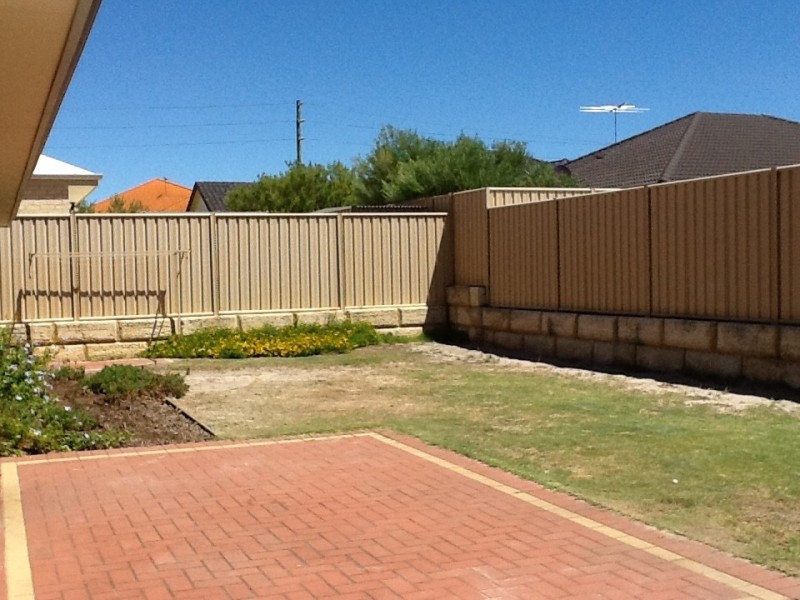 42 Canna Drive, Canning Vale WA 6155