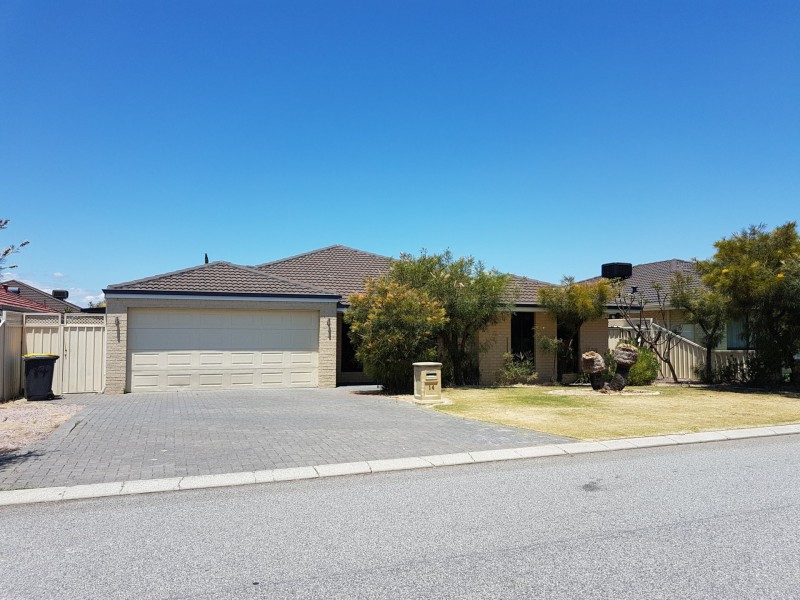 14 Dupont Way, Canning Vale WA 6155