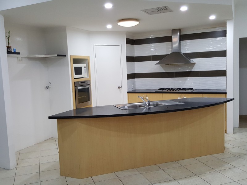 8 Bressingham Street, Canning Vale WA 6155