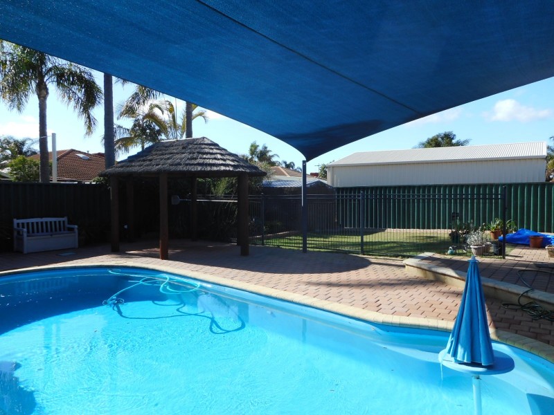 11 Aster Court, Thornlie WA 6108