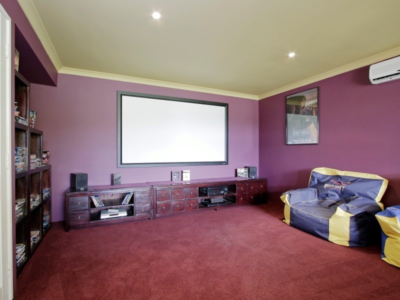 6 Deflexa Road, Canning Vale WA 6155