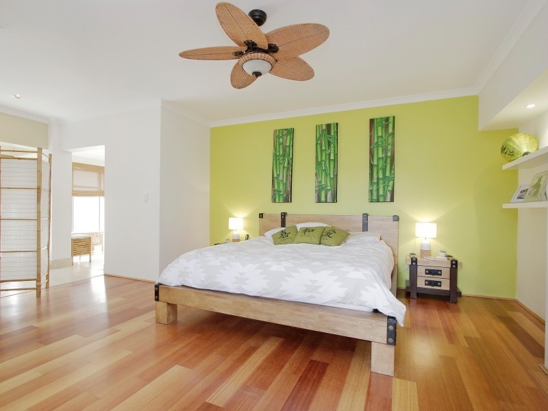 6 Deflexa Road, Canning Vale WA 6155