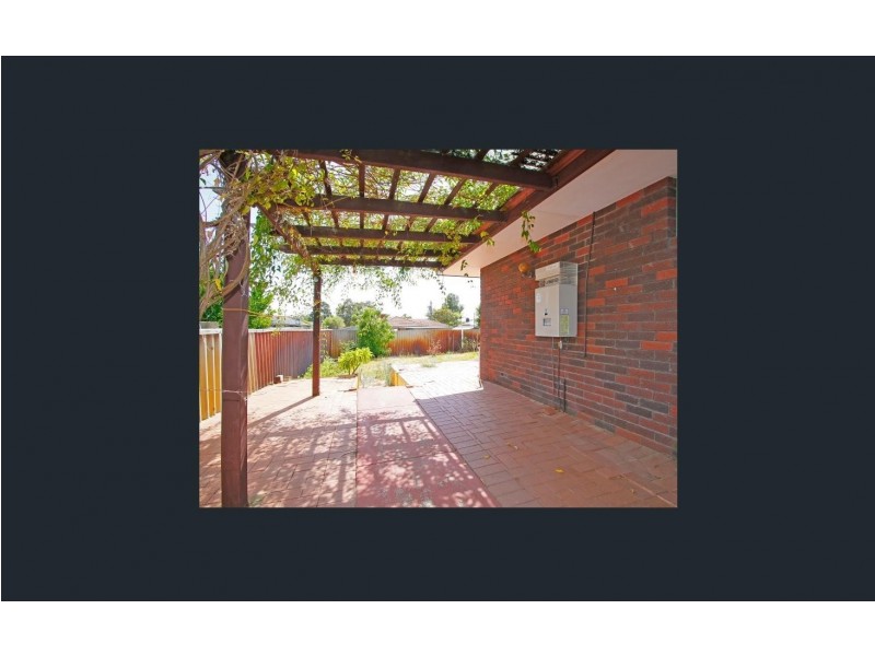 10 Camberley Street, Thornlie WA 6108