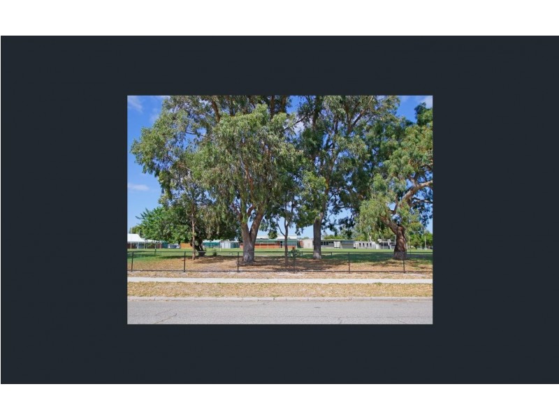 10 Camberley Street, Thornlie WA 6108