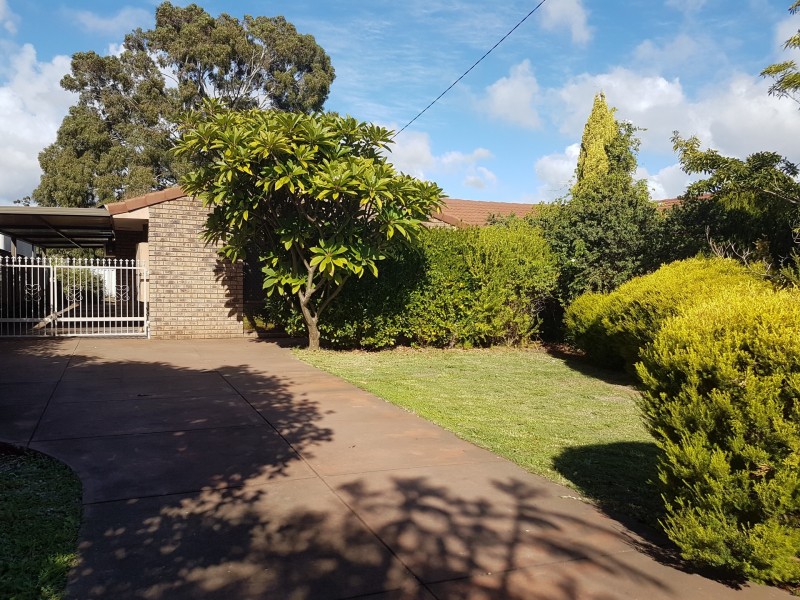 17B Marian Avenue, Armadale WA 6112