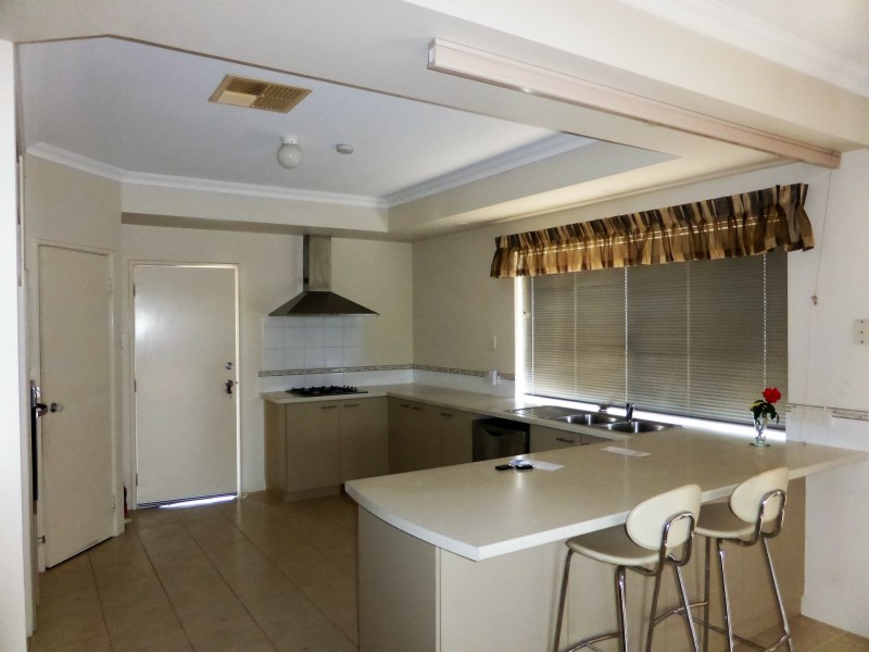 6 Nightingale Road, Southern River WA 6110