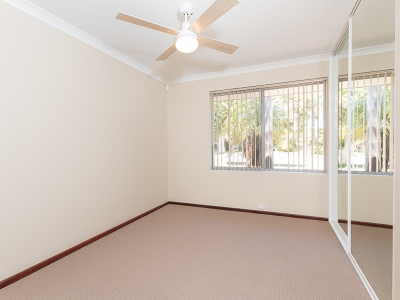 9 Mercer Close, Thornlie WA 6108