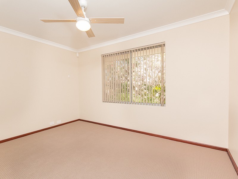 9 Mercer Close, Thornlie WA 6108