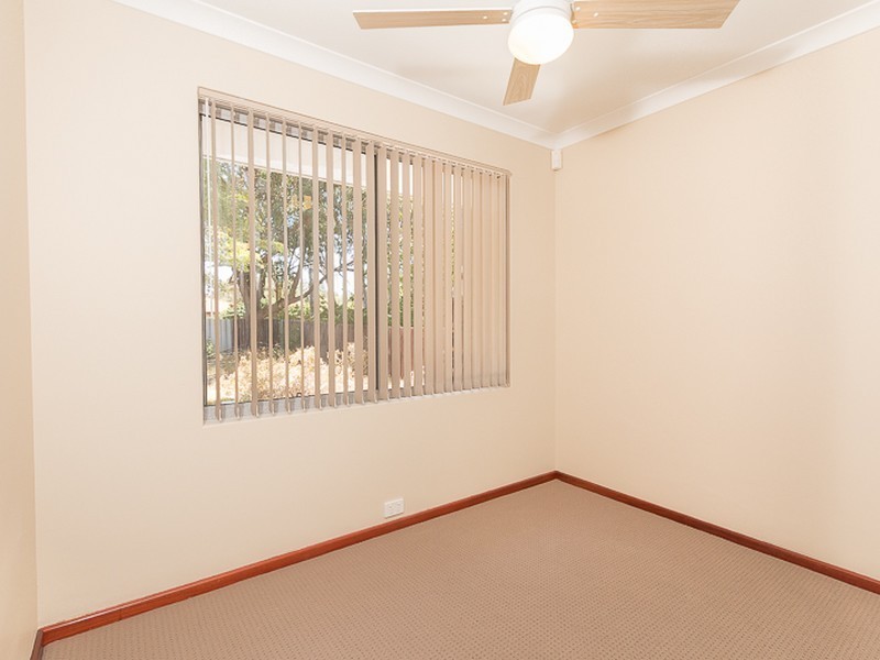 9 Mercer Close, Thornlie WA 6108