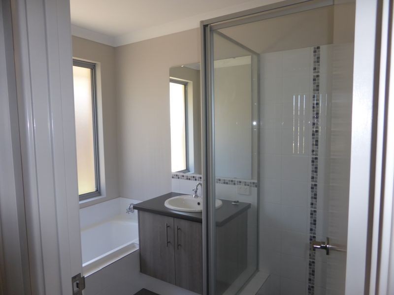 Lot 75 St Tropez Gardens, Piara Waters WA 6112