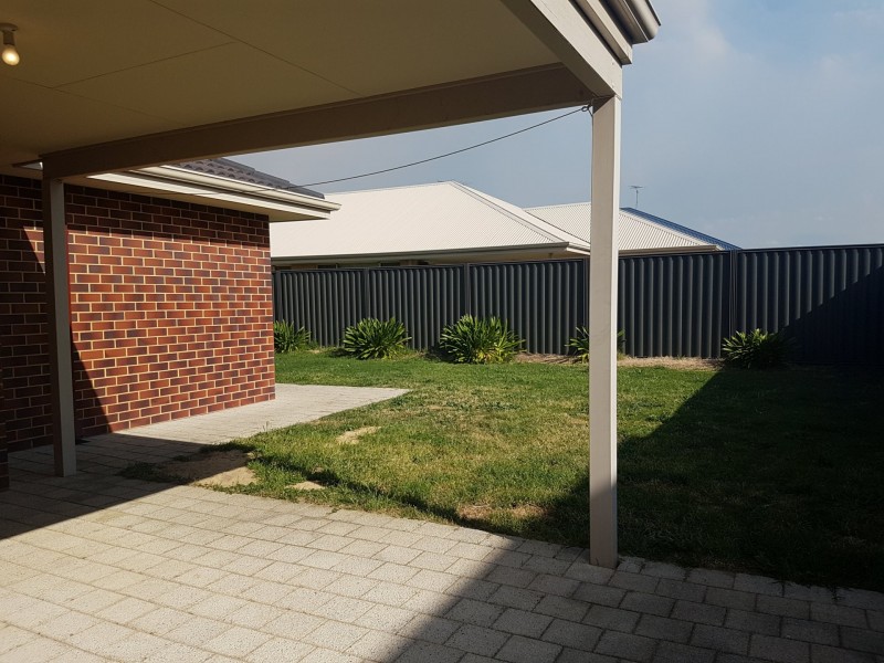 11 Galena Way, Byford WA 6122