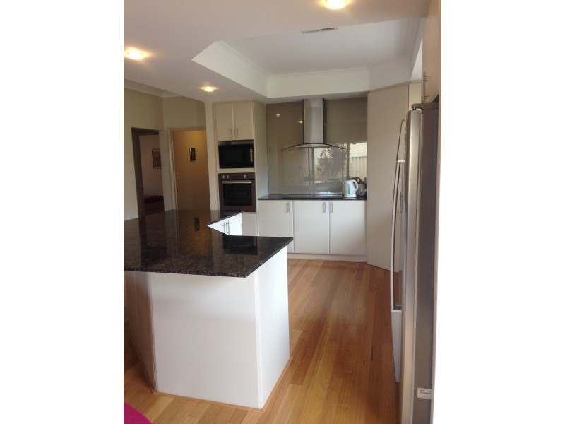 282 Wright Road, Harrisdale WA 6112