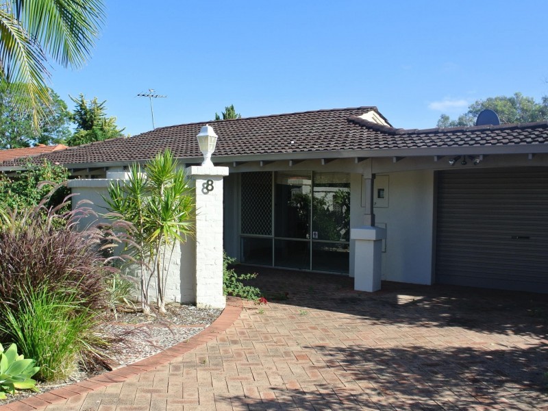 8 Prescott Drive, Gosnells WA 6110