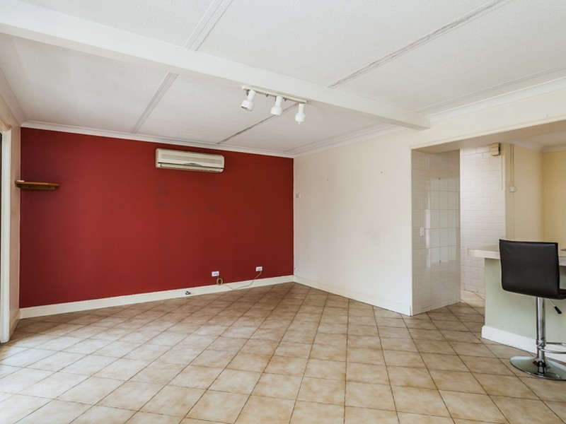 8 Prescott Drive, Gosnells WA 6110