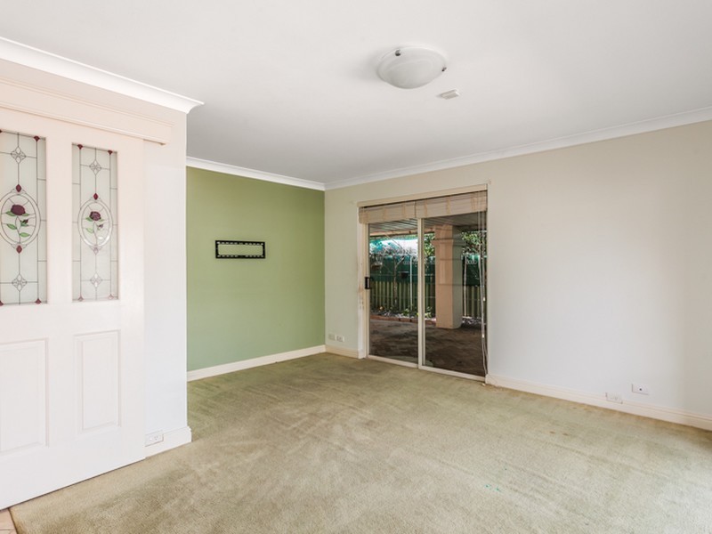 8 Prescott Drive, Gosnells WA 6110