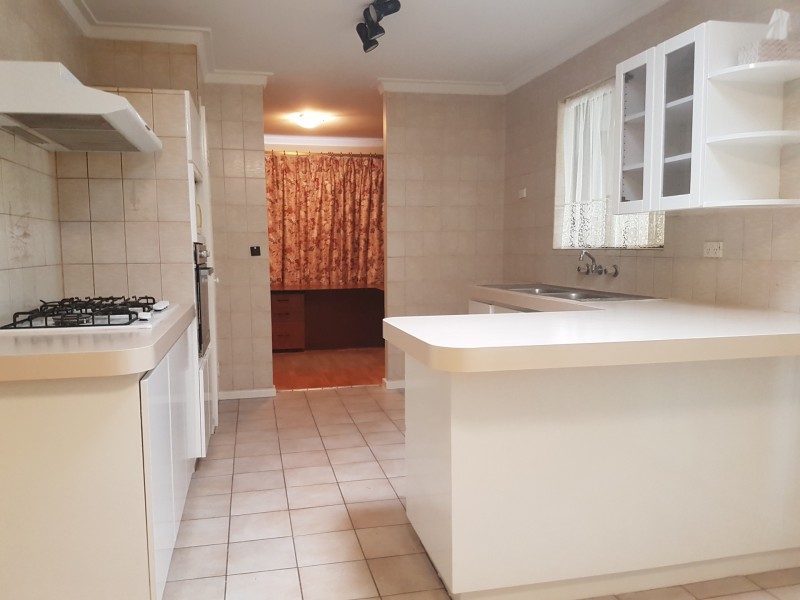 17 Rushbrook Way, Thornlie WA 6108