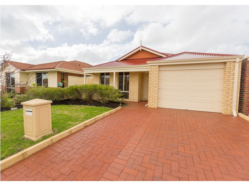 27B Leicester Crescent, Canning Vale WA 6155