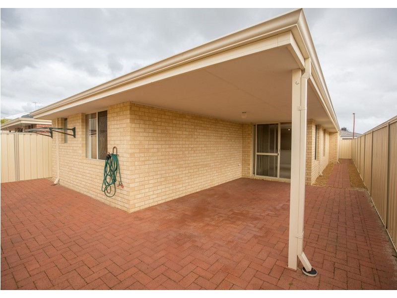 27B Leicester Crescent, Canning Vale WA 6155