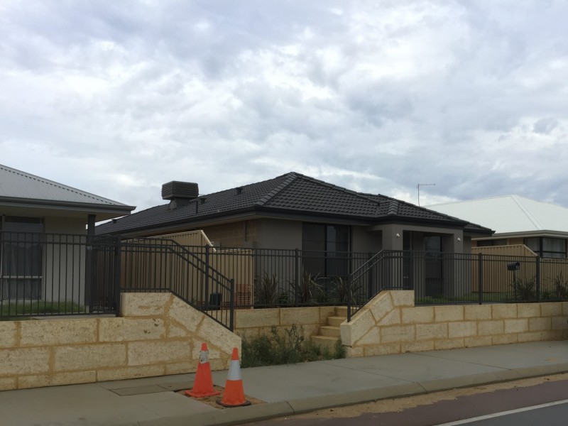32 Kardan Boulevard, Byford WA 6122