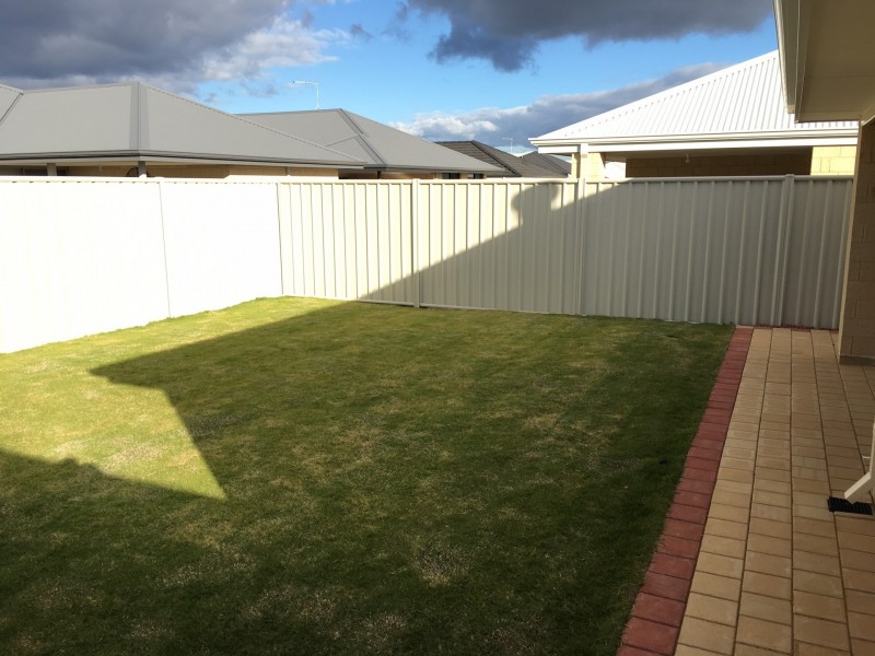 15 Fairfax Street, Hilbert WA 6112