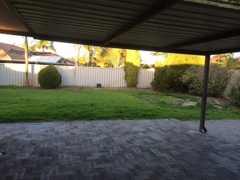 20 Mistletoe Drive, Huntingdale WA 6110