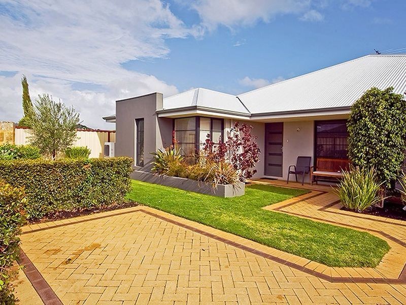 11 Eradu Court, Southern River WA 6110